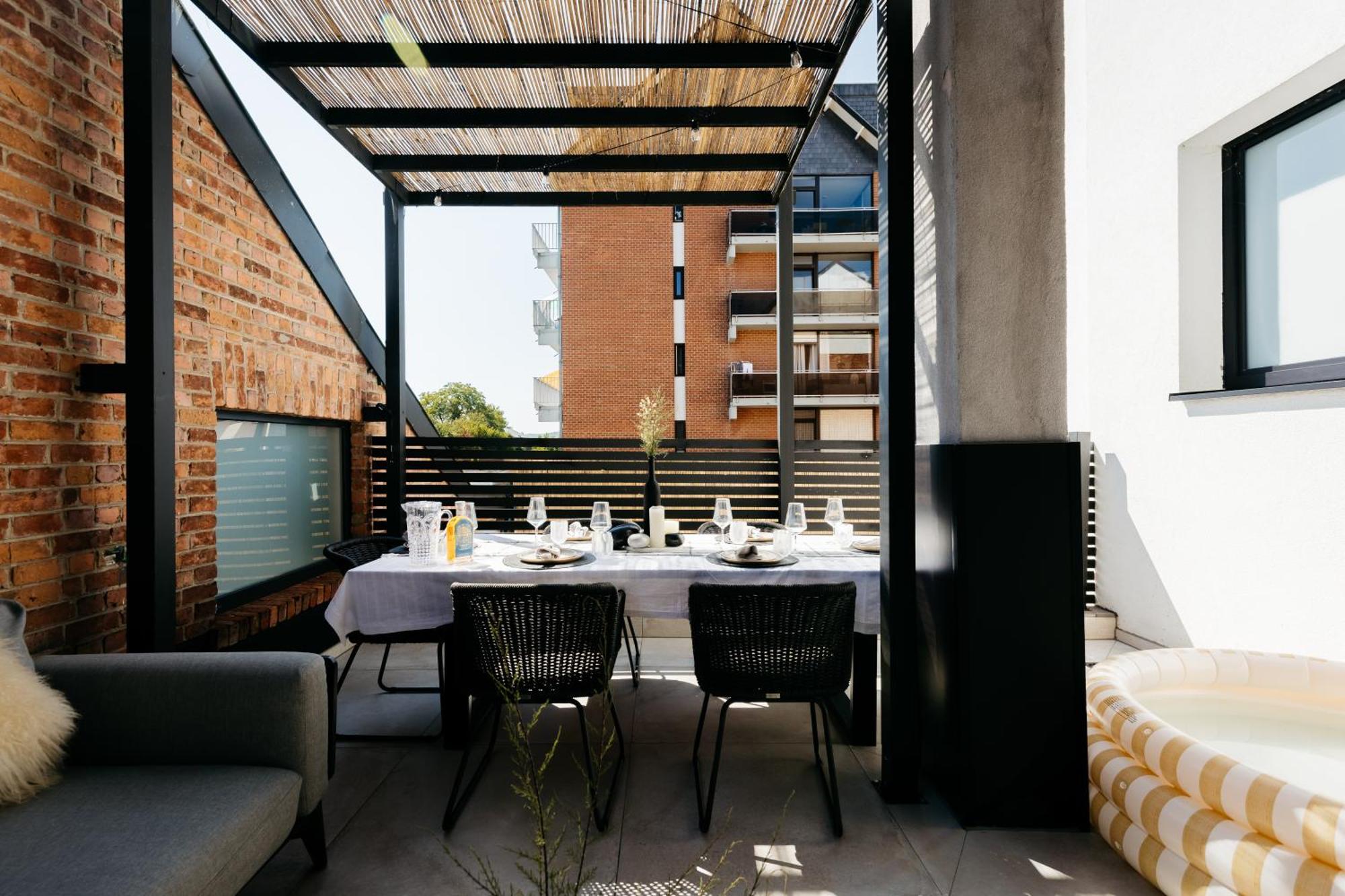 The Edgewater Suites - Park View Namur  Exterior foto